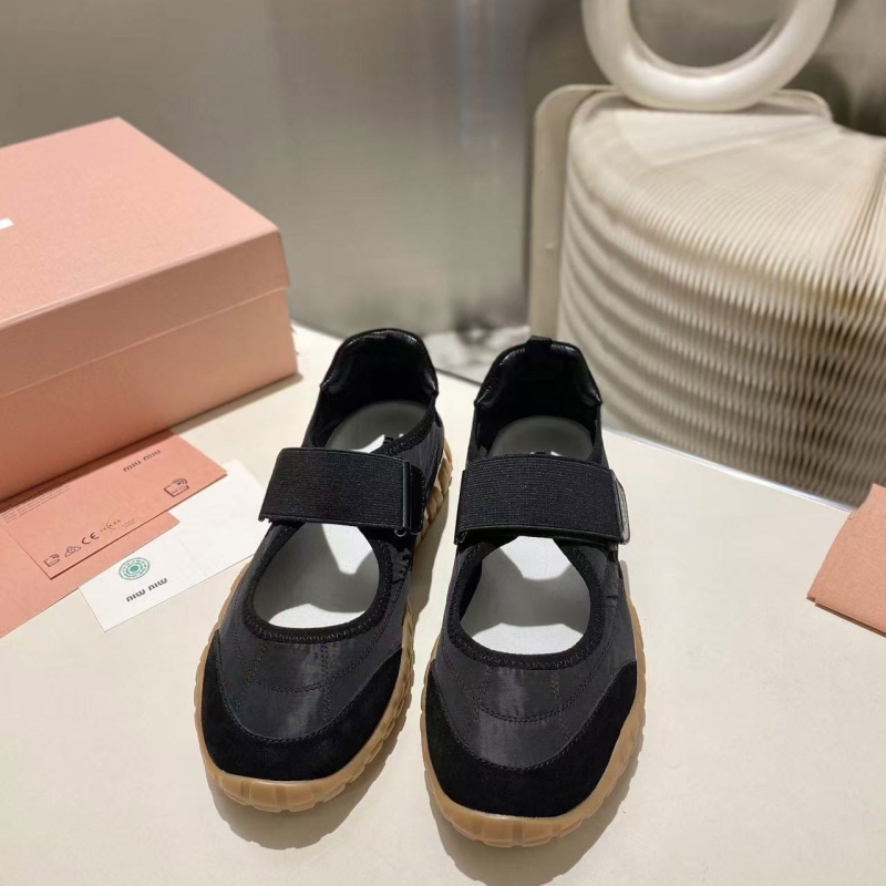 Miu Miu Casual Shoes